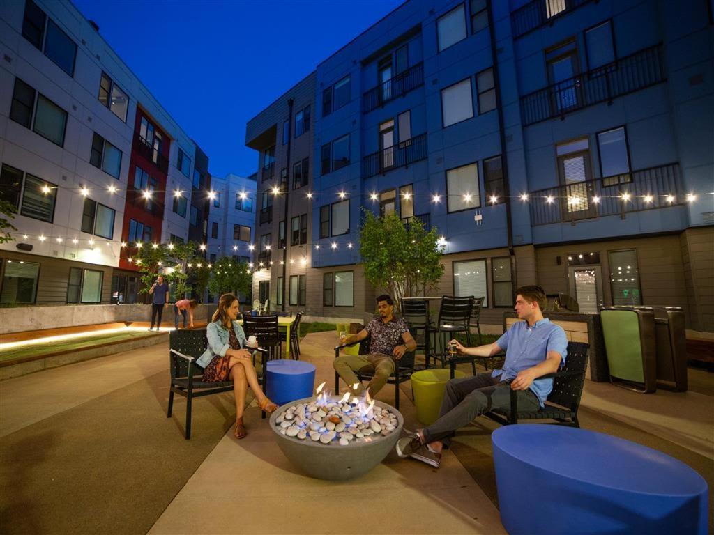 Free Parking Gym & Pool Downtown At Cityway Indianapolis Exterior photo